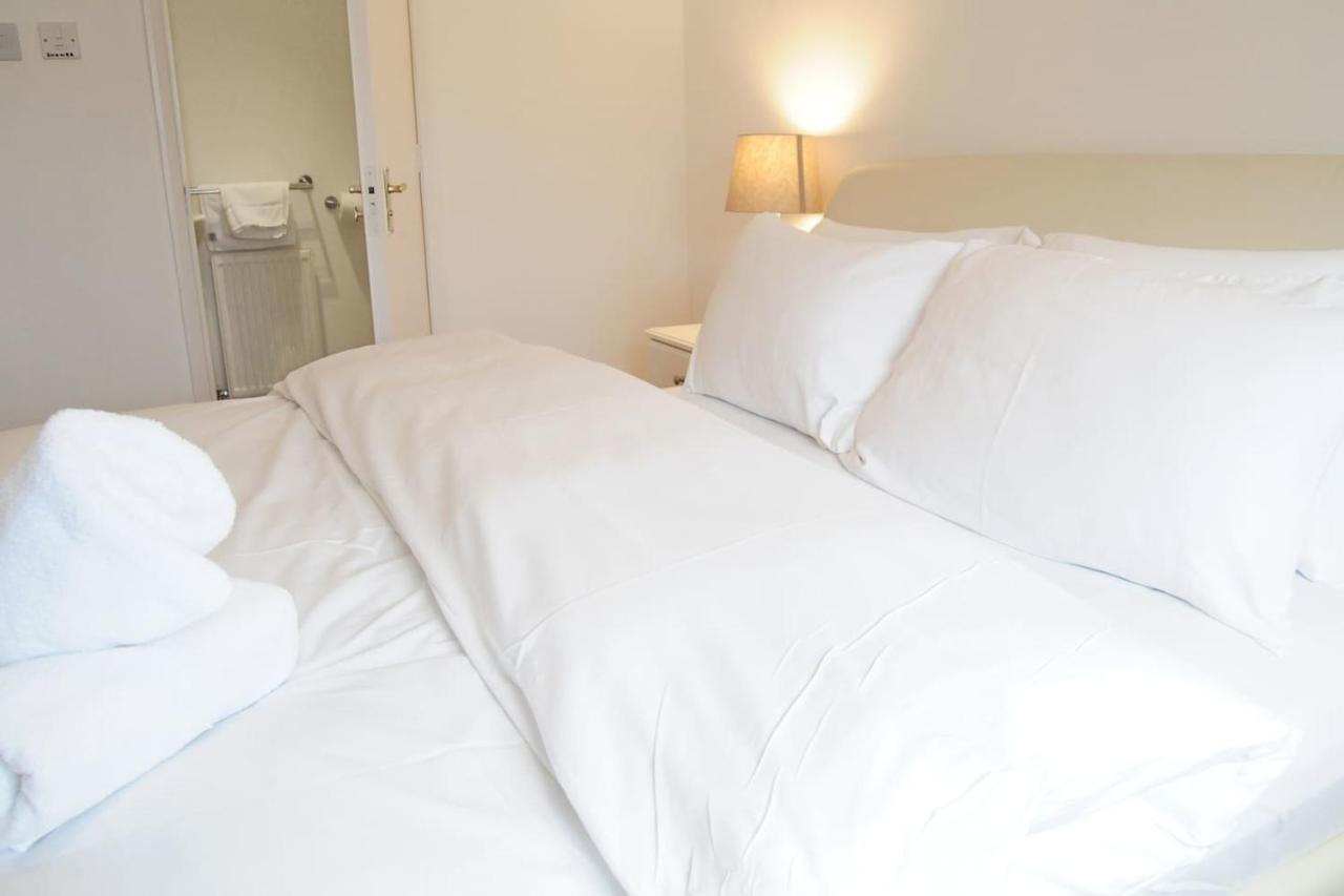 Peaceful And Quiet Apartment In A Bustling City Edinburgh Buitenkant foto